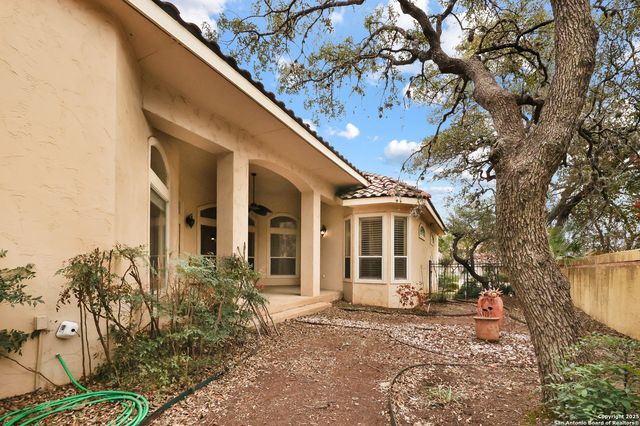 18722 CALLE CIERRA, San Antonio, TX 78258