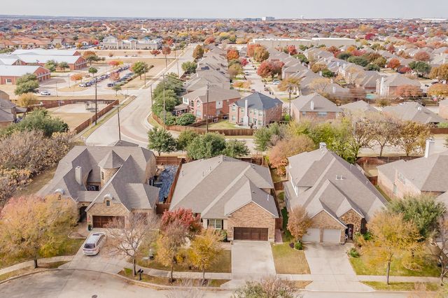 9905 Eddleman Court, Fort Worth, TX 76244