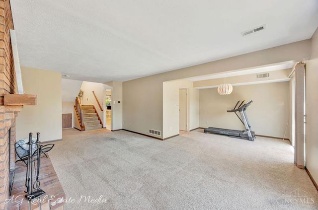 5244 S Eaglesnest Drive, Green Twp, OH 45248