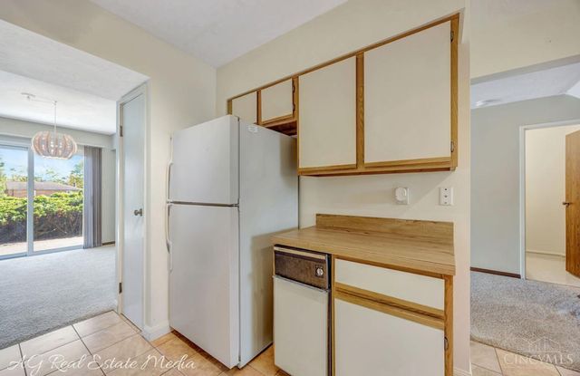 5244 S Eaglesnest Drive, Green Twp, OH 45248