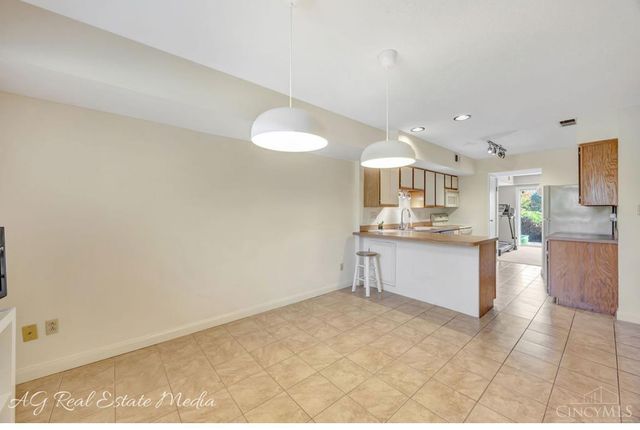 5244 S Eaglesnest Drive, Green Twp, OH 45248