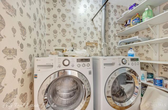 5244 S Eaglesnest Drive, Green Twp, OH 45248