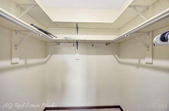 5244 S Eaglesnest Drive, Green Twp, OH 45248