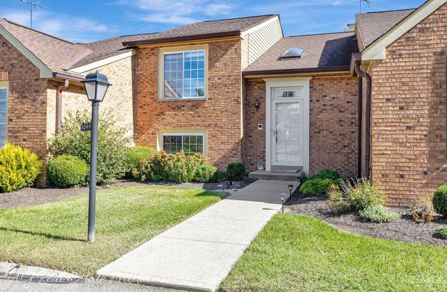 5244 S Eaglesnest Drive, Green Twp, OH 45248