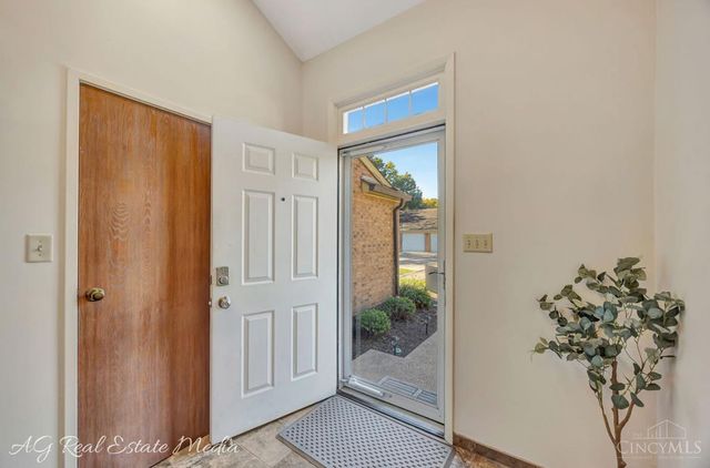 5244 S Eaglesnest Drive, Green Twp, OH 45248