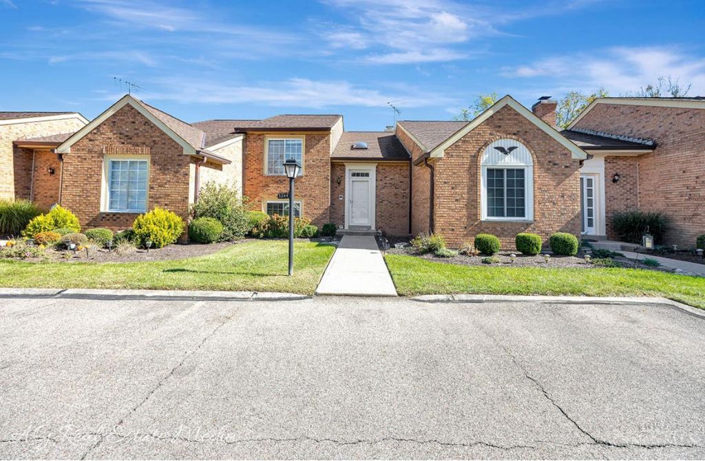 5244 S Eaglesnest Drive, Green Twp, OH 45248
