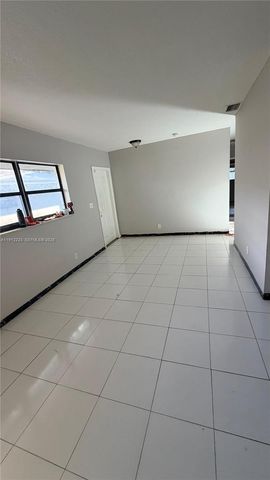 581 Kathy Ln B, Margate, FL 33068