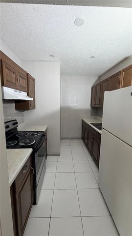 581 Kathy Ln B, Margate, FL 33068