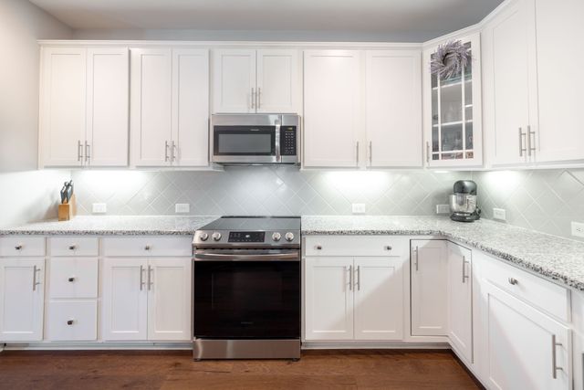 107 Auxley Ct, White House, TN 37188