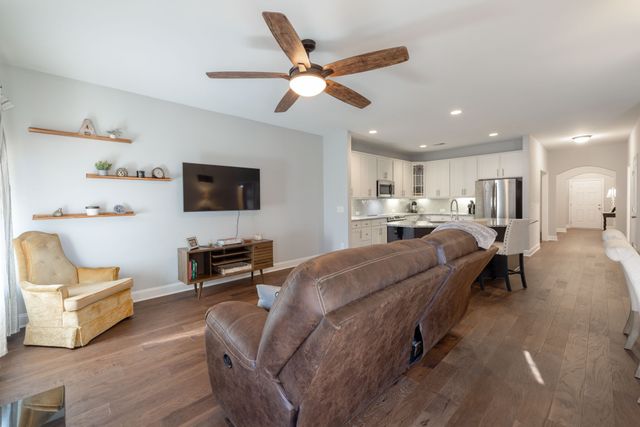 107 Auxley Ct, White House, TN 37188