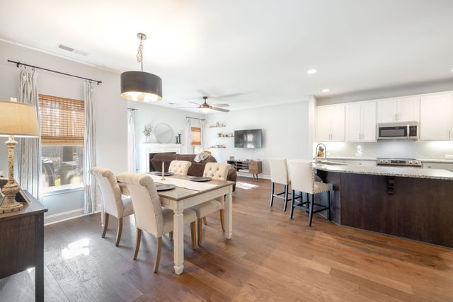 107 Auxley Ct, White House, TN 37188