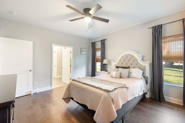 107 Auxley Ct, White House, TN 37188