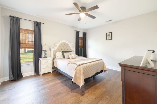 107 Auxley Ct, White House, TN 37188