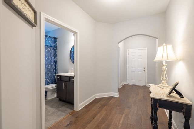 107 Auxley Ct, White House, TN 37188