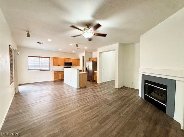 1626 West Hammer Lane, North Las Vegas, NV 89031
