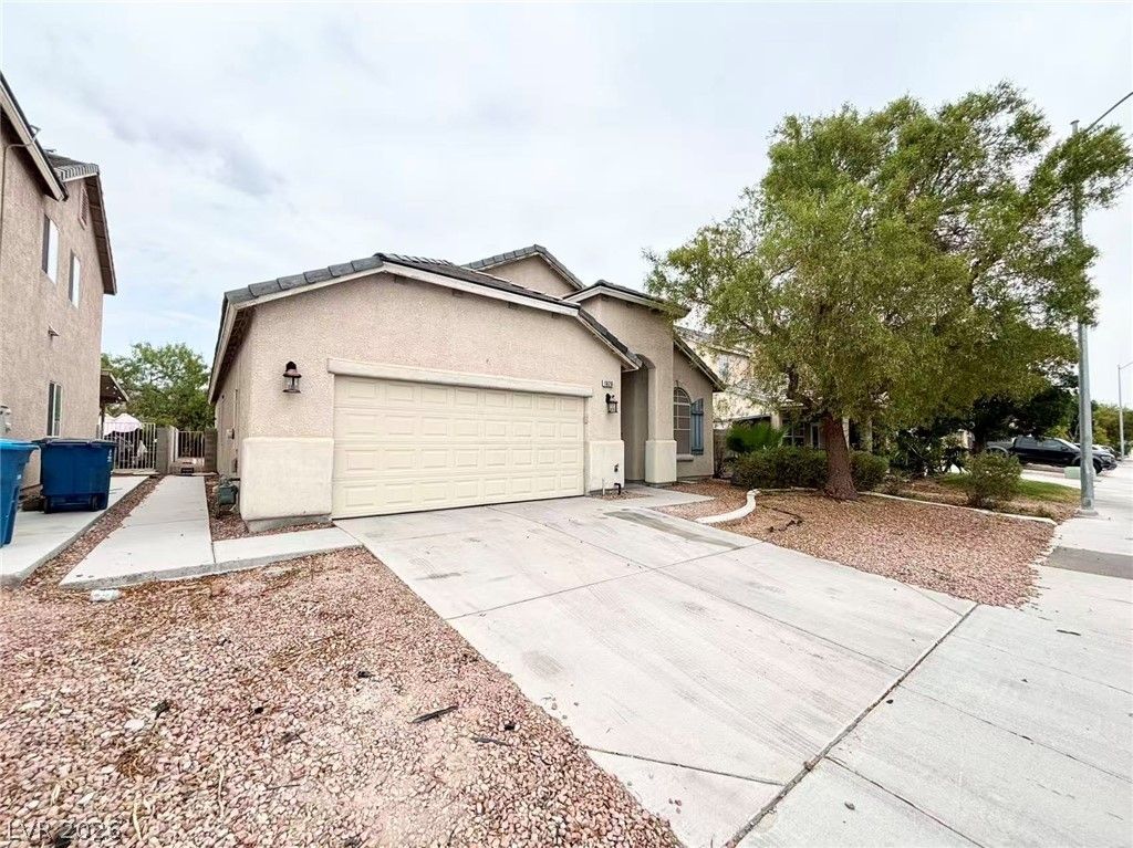 1626 West Hammer Lane, North Las Vegas, NV 89031