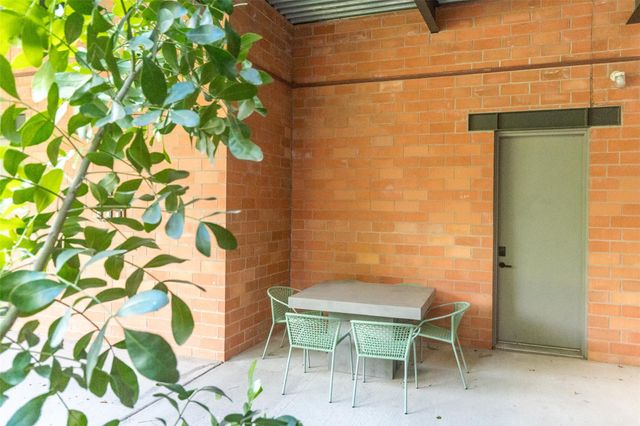 2525 S Lamar BLVD 11, Austin, TX 78704