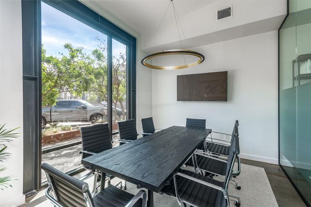 2525 S Lamar BLVD 11, Austin, TX 78704