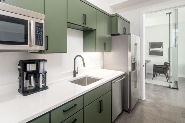 2525 S Lamar BLVD 11, Austin, TX 78704