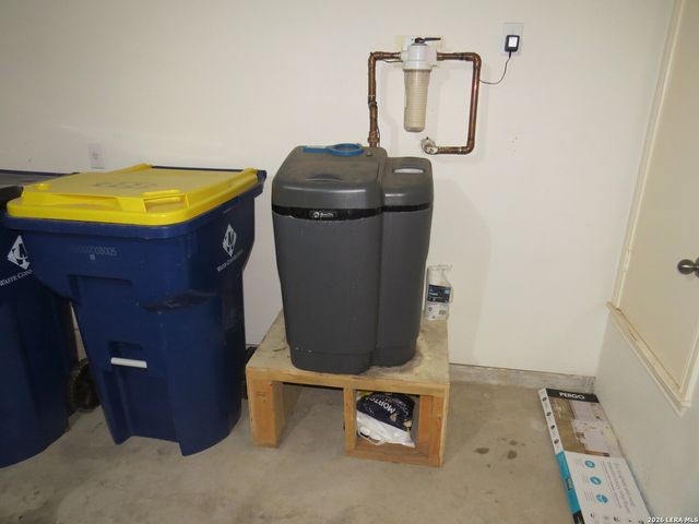 128 Happy Trl, Cibolo, TX 78108