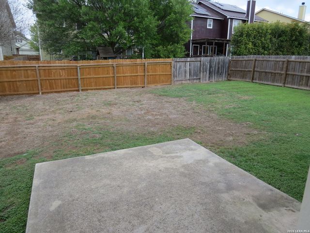 128 Happy Trl, Cibolo, TX 78108