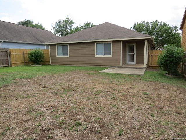 128 Happy Trl, Cibolo, TX 78108