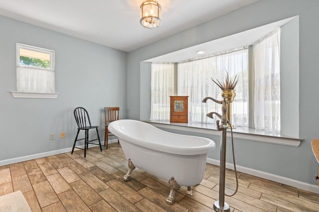 180 Nelson Wyatt Road, Mansfield, TX 76063