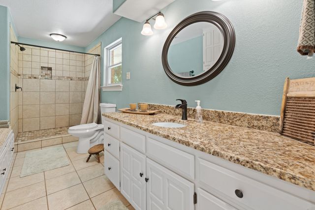 180 Nelson Wyatt Road, Mansfield, TX 76063