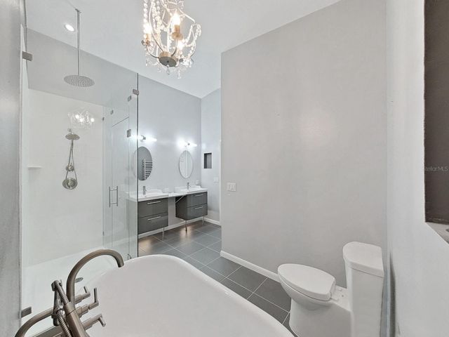 465 PINELLAS BAYWAY S 303, St Petersburg, FL 33715