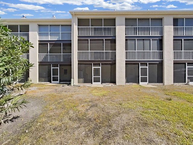 465 PINELLAS BAYWAY S 303, St Petersburg, FL 33715