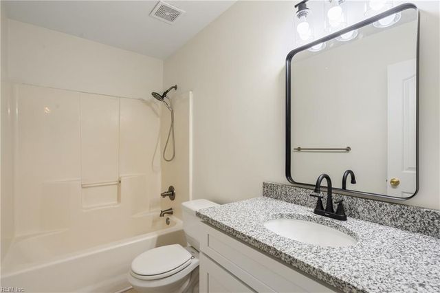 2102 King ST, Suffolk, VA 23434