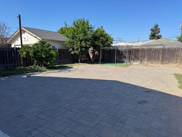 130 N 26th Street, San Jose, CA 95116