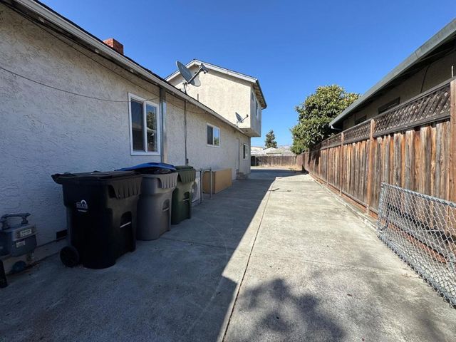 130 N 26th Street, San Jose, CA 95116