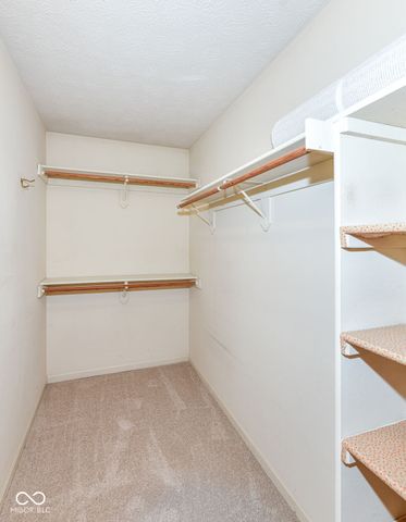 7238 Harbour Isle, Indianapolis, IN 46240