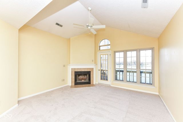 7238 Harbour Isle, Indianapolis, IN 46240