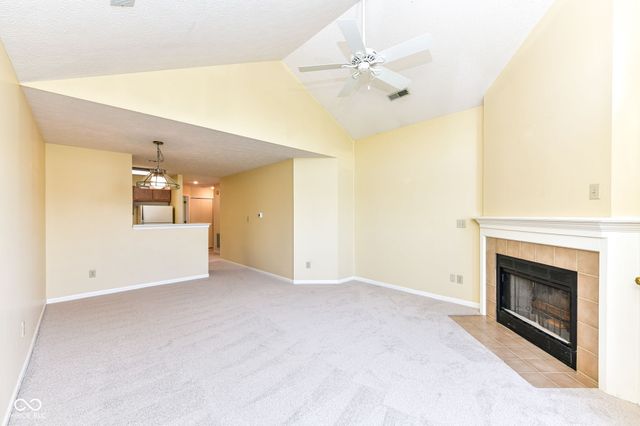 7238 Harbour Isle, Indianapolis, IN 46240