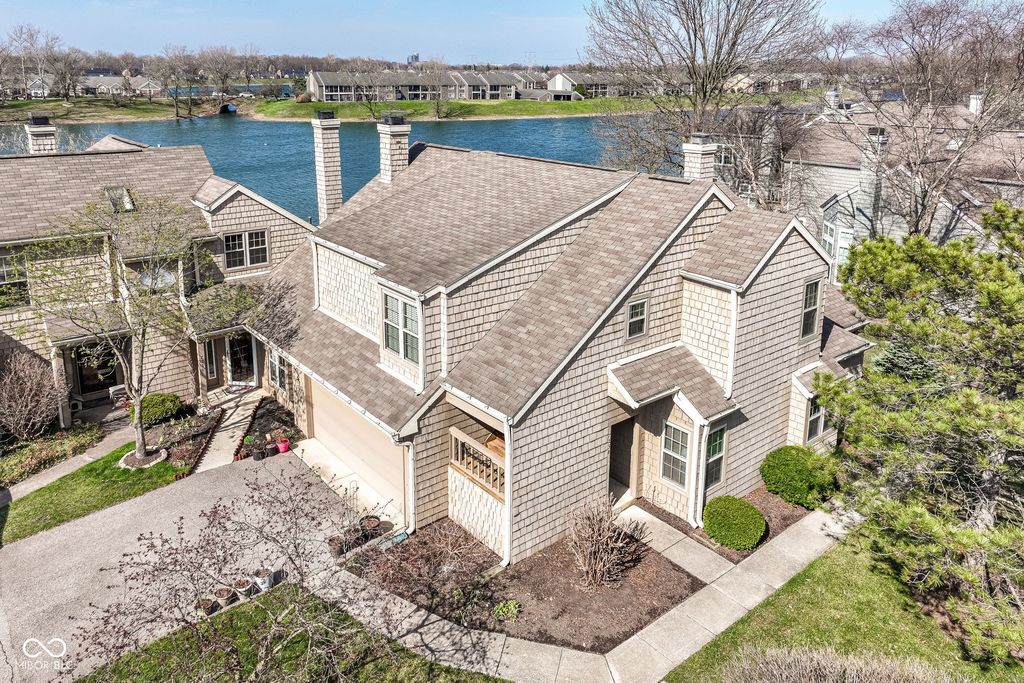 7238 Harbour Isle, Indianapolis, IN 46240