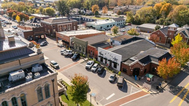 464 W Foxrun, Springfield, TN 37172