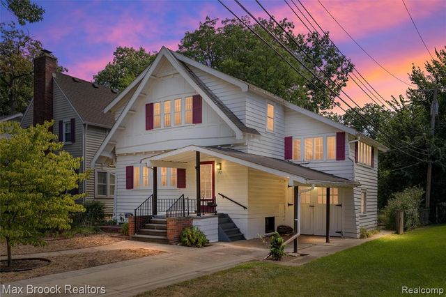 37 Hanover Road, Pleasant Ridge, MI 48069