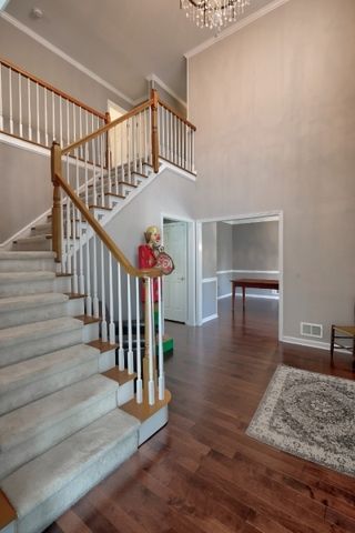 22 Red School House Rd, Clinton Twp., NJ 08833