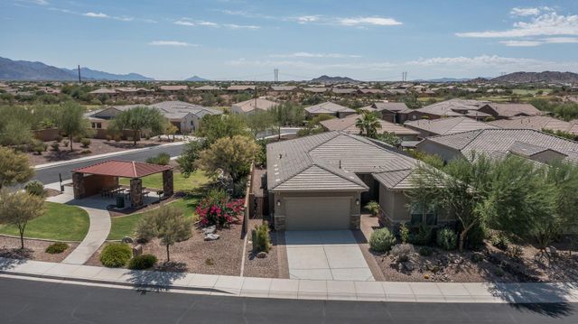 18215 W DESERT SAGE Drive, Goodyear, AZ 85338