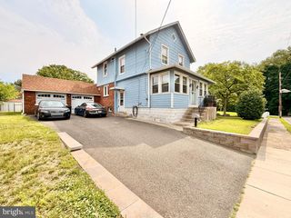 157 WALNUT ST, Westville, NJ 08093