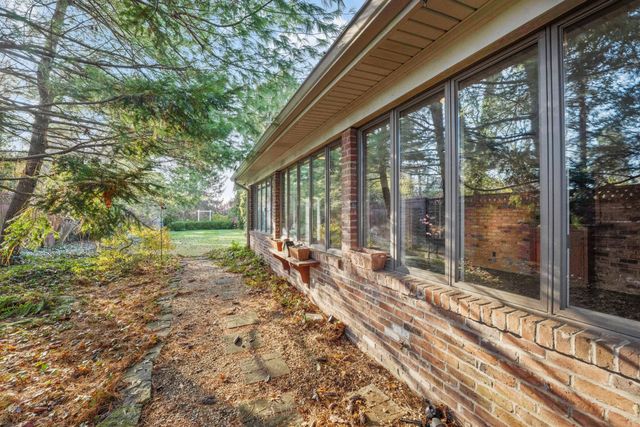 3195 Roxburg Drive, Lexington, KY 40503