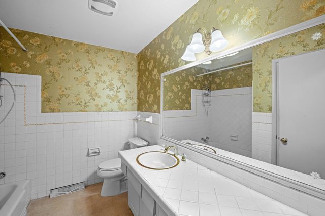 3195 Roxburg Drive, Lexington, KY 40503