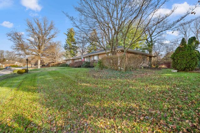 3195 Roxburg Drive, Lexington, KY 40503