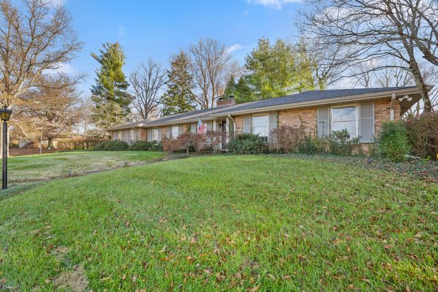 3195 Roxburg Drive, Lexington, KY 40503