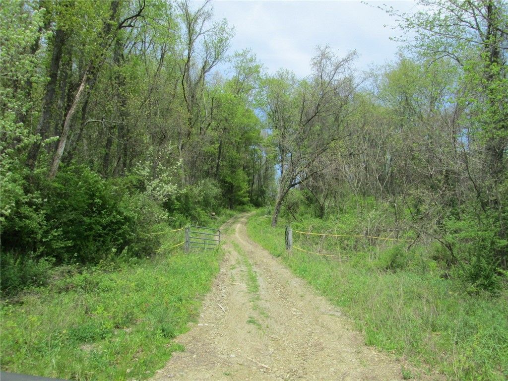 217 Briar Hill Rd, East Franklin Twp, PA 16201