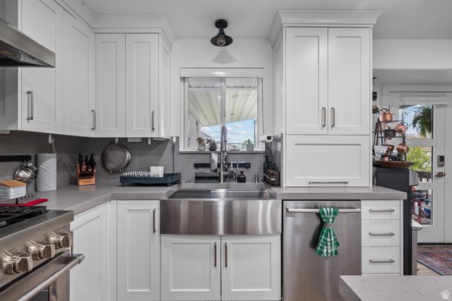 1366 W PALMER LN, South Jordan, UT 84095