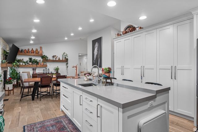 1366 W PALMER LN, South Jordan, UT 84095