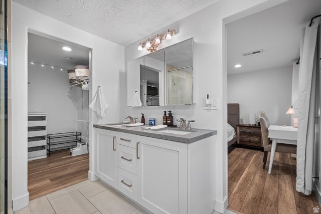 1366 W PALMER LN, South Jordan, UT 84095